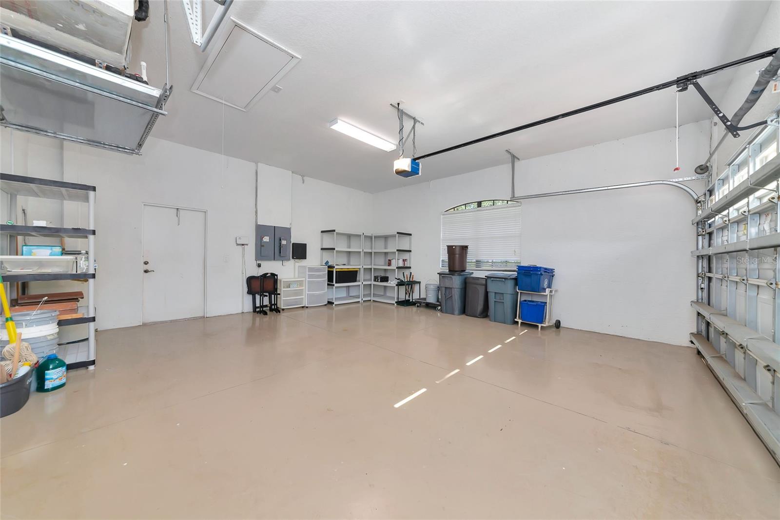 COUNTRY MEADOWS PH I - Residential