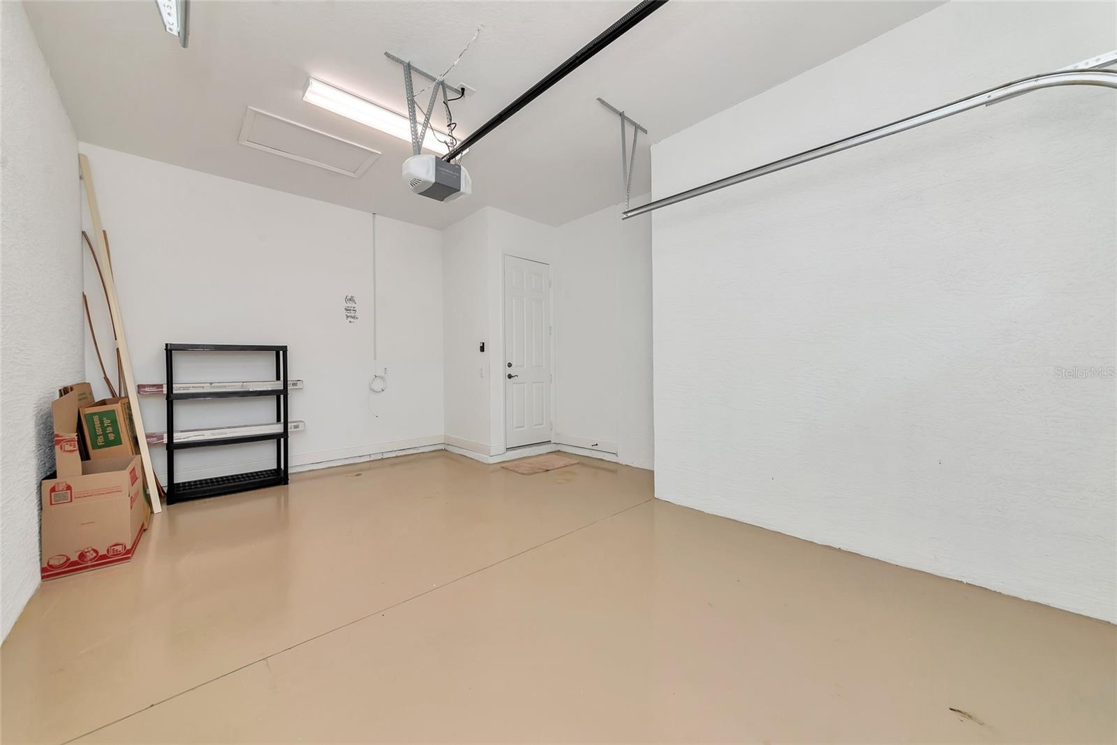 COUNTRY MEADOWS PH I - Residential