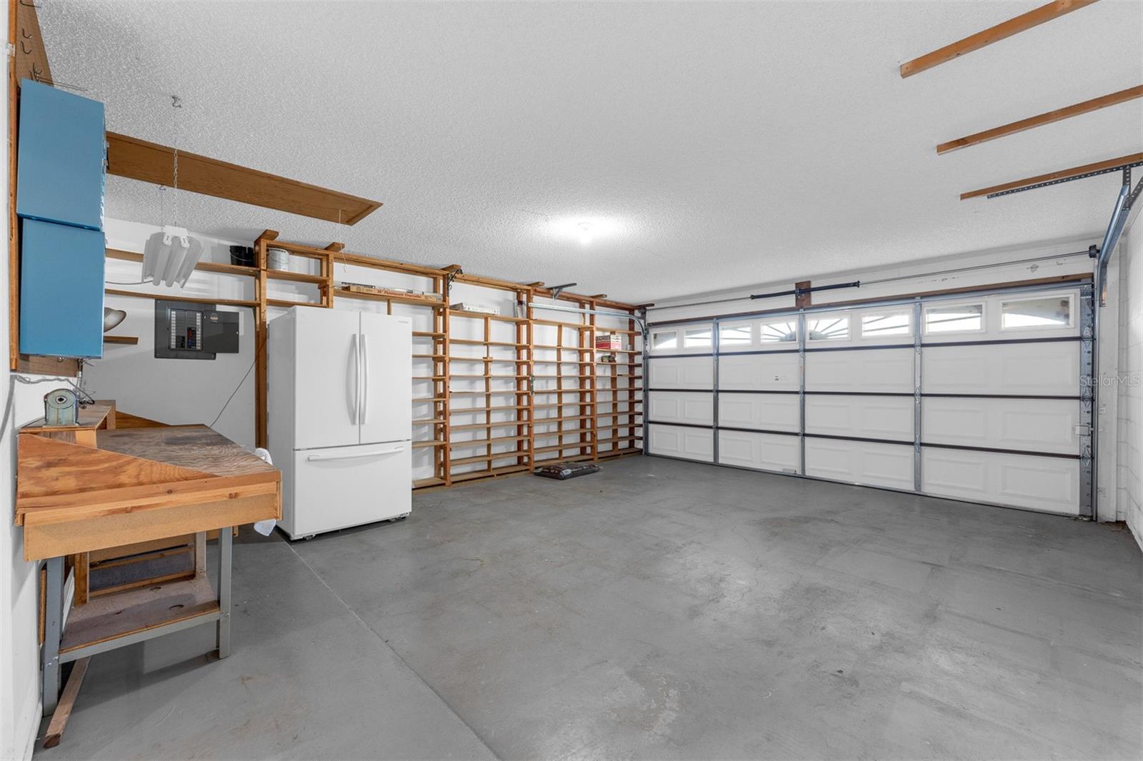 SKY LAKE SOUTH - Residential