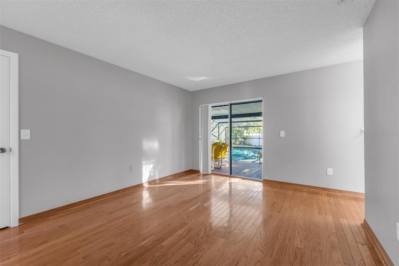 SKY LAKE SOUTH - Residential