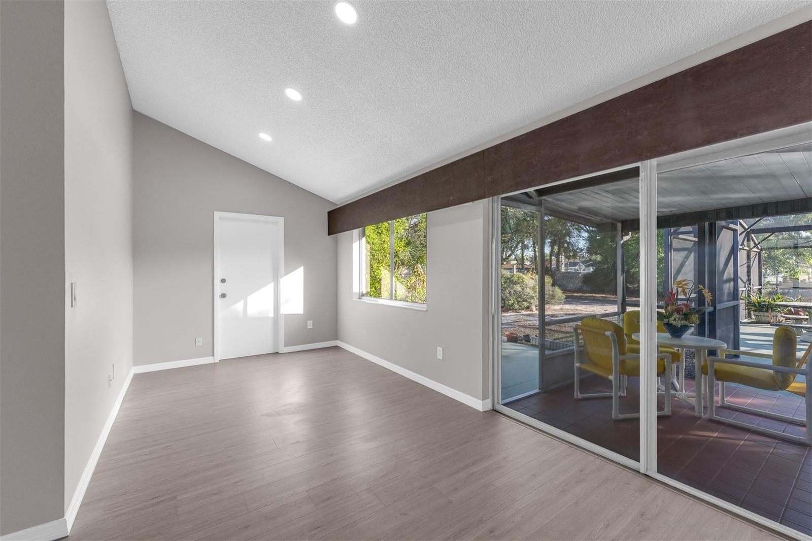 SKY LAKE SOUTH - Residential