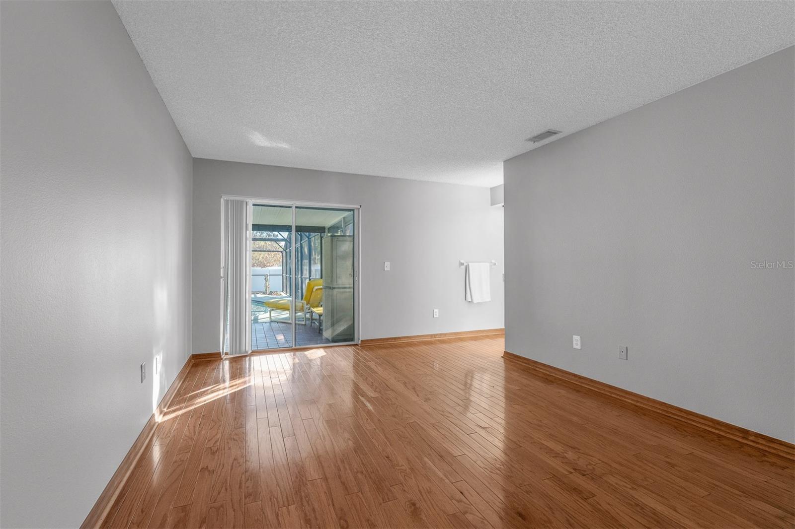 SKY LAKE SOUTH - Residential