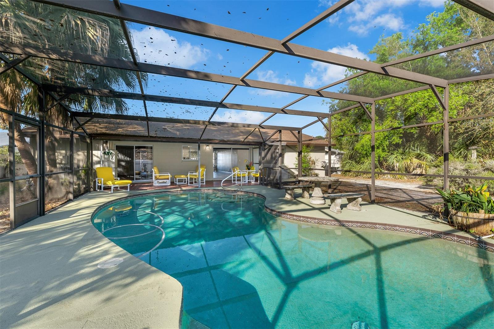 SKY LAKE SOUTH - Residential