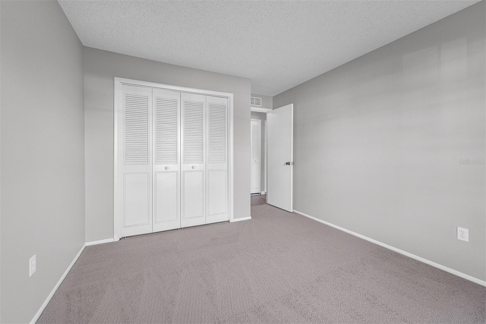 SKY LAKE SOUTH - Residential