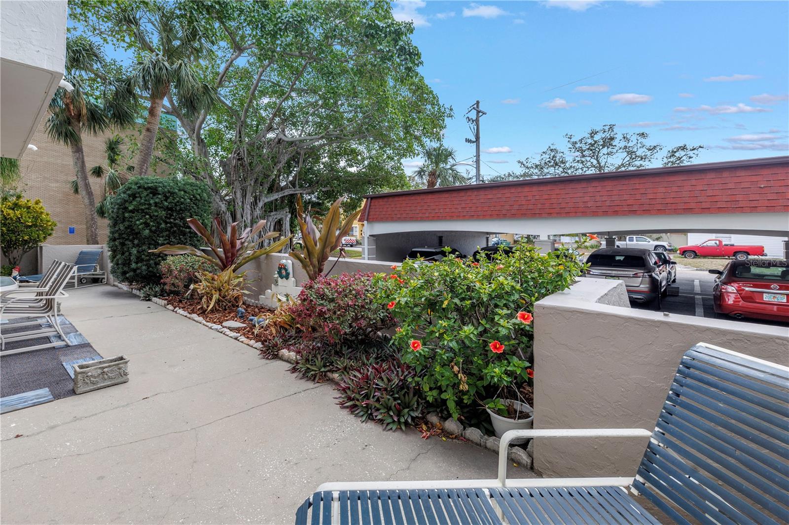 THE RIVERVIEW - Residential