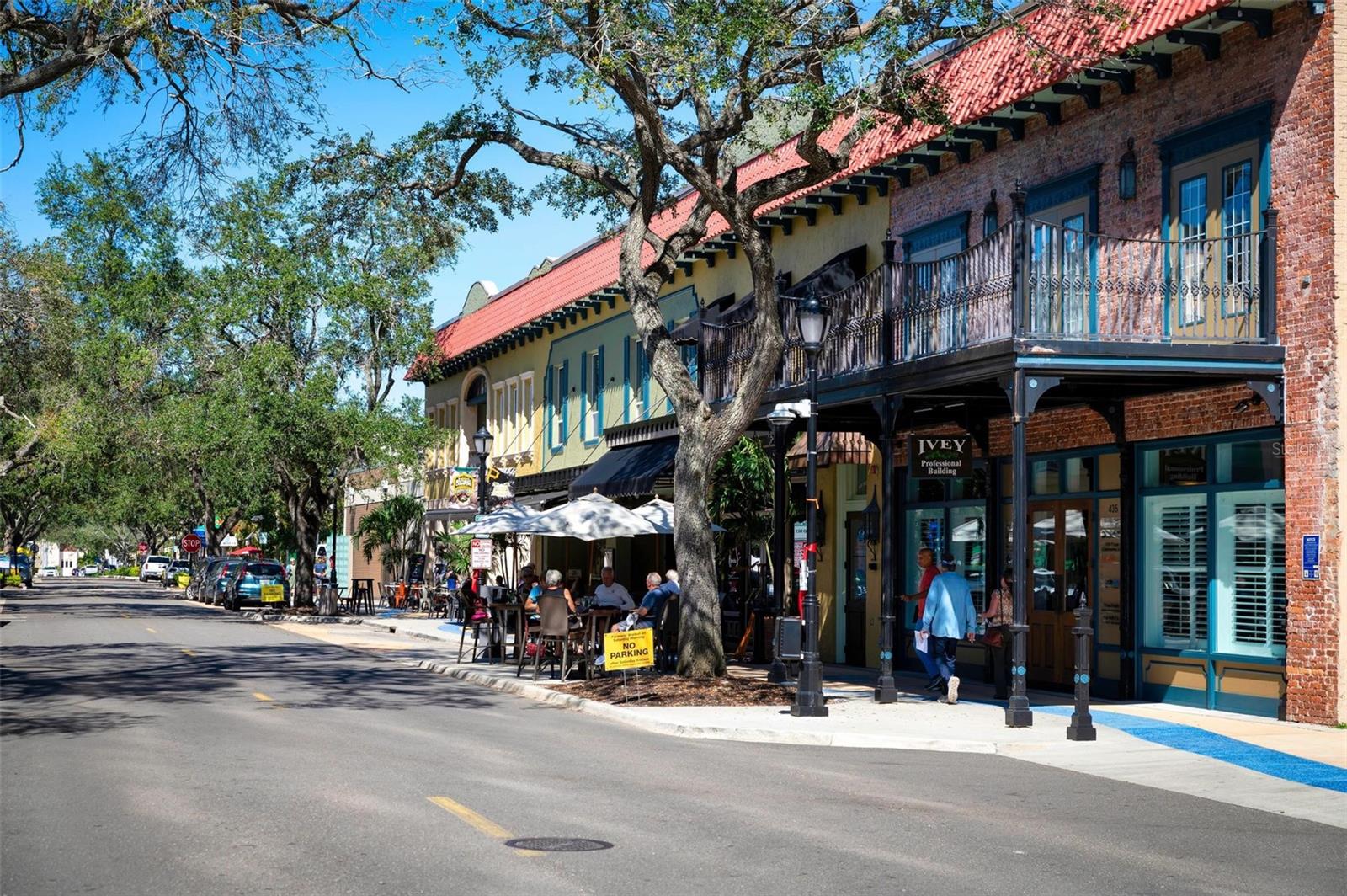 THE RIVERVIEW - Residential