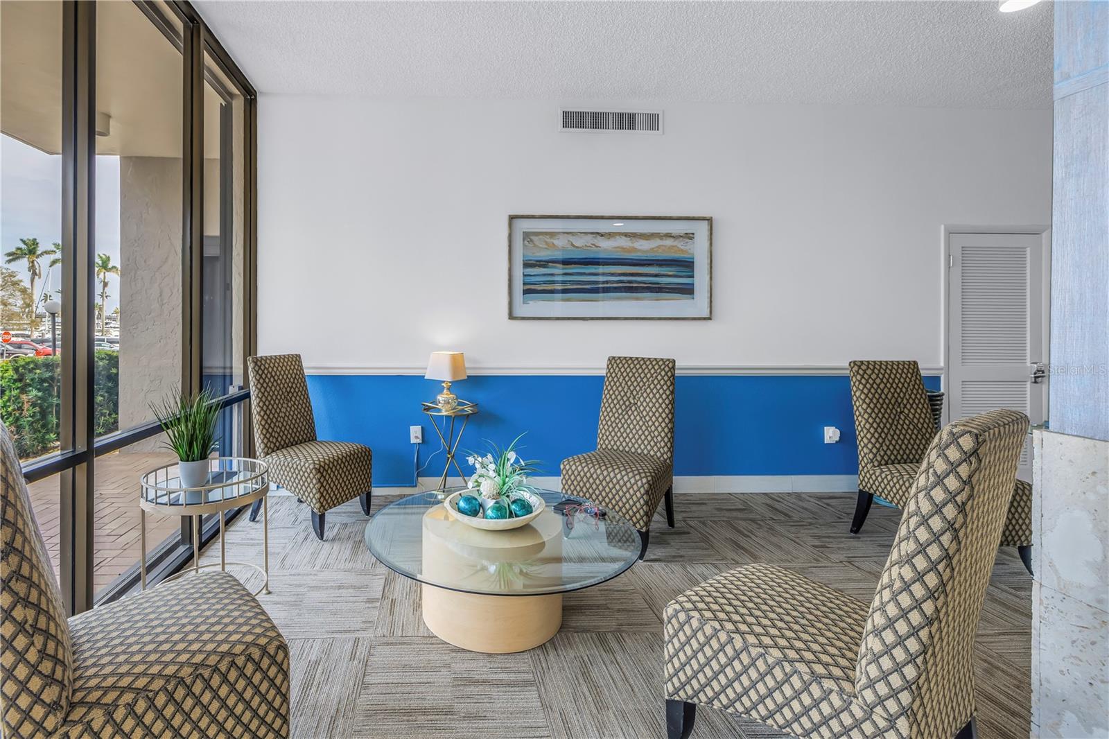 THE RIVERVIEW - Residential