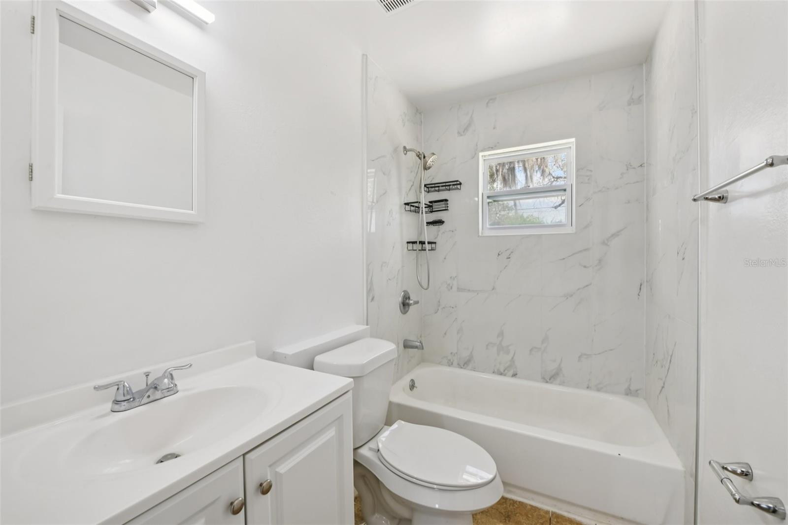 ROYAL ESTATES - Residential