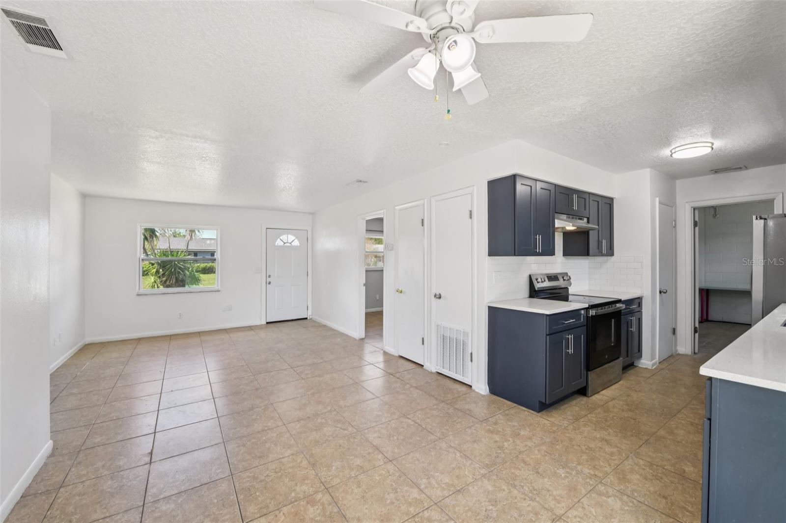 ROYAL ESTATES - Residential