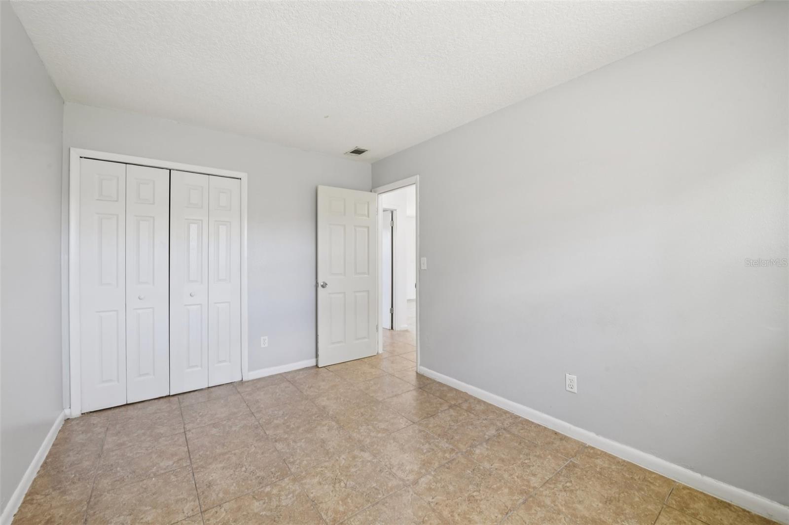 ROYAL ESTATES - Residential