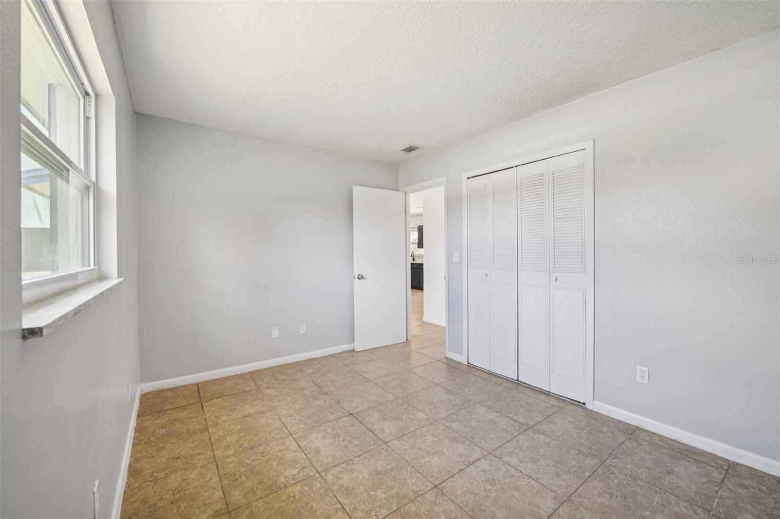 ROYAL ESTATES - Residential