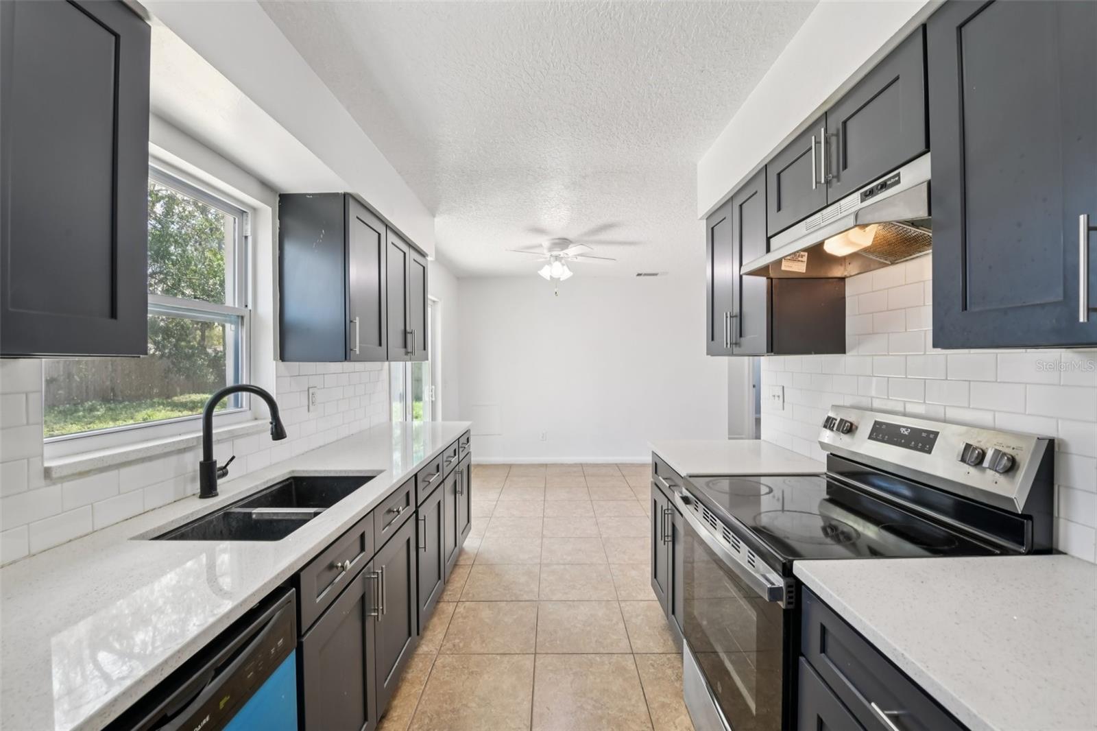 ROYAL ESTATES - Residential