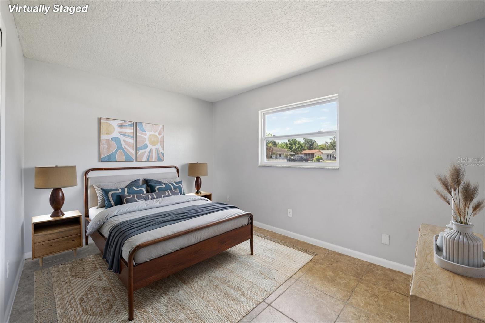 ROYAL ESTATES - Residential