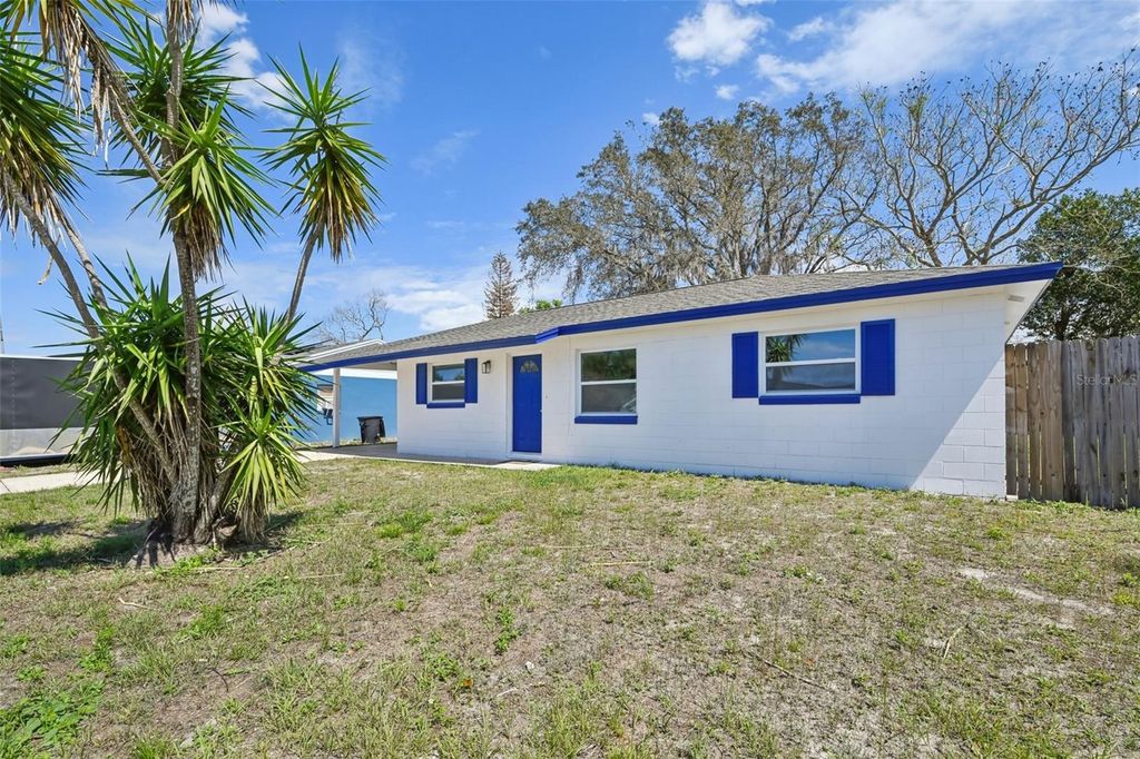 Photo of 2313 Fleet Circle, Orlando, FL 32817 (MLS # O6391540)