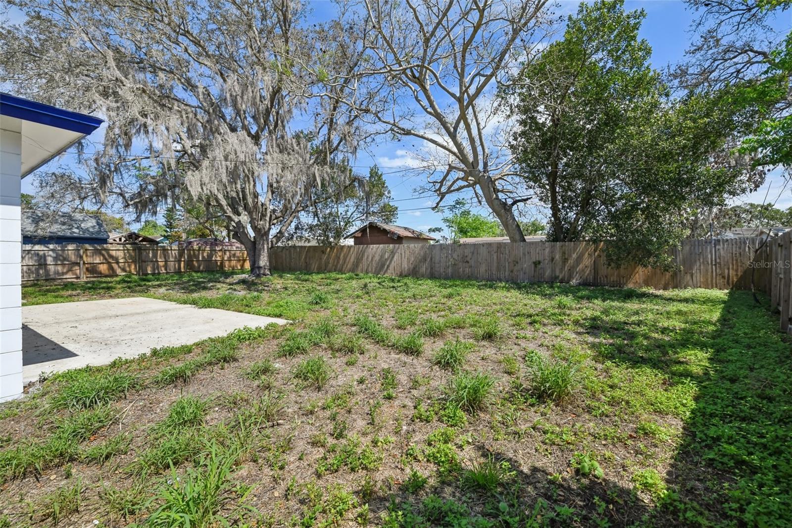 ROYAL ESTATES - Residential