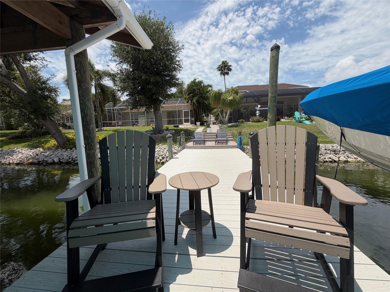 RIVER POINT OF MANATEE UNIT 2; LOT 18; BLOCK B; PB - Residential
