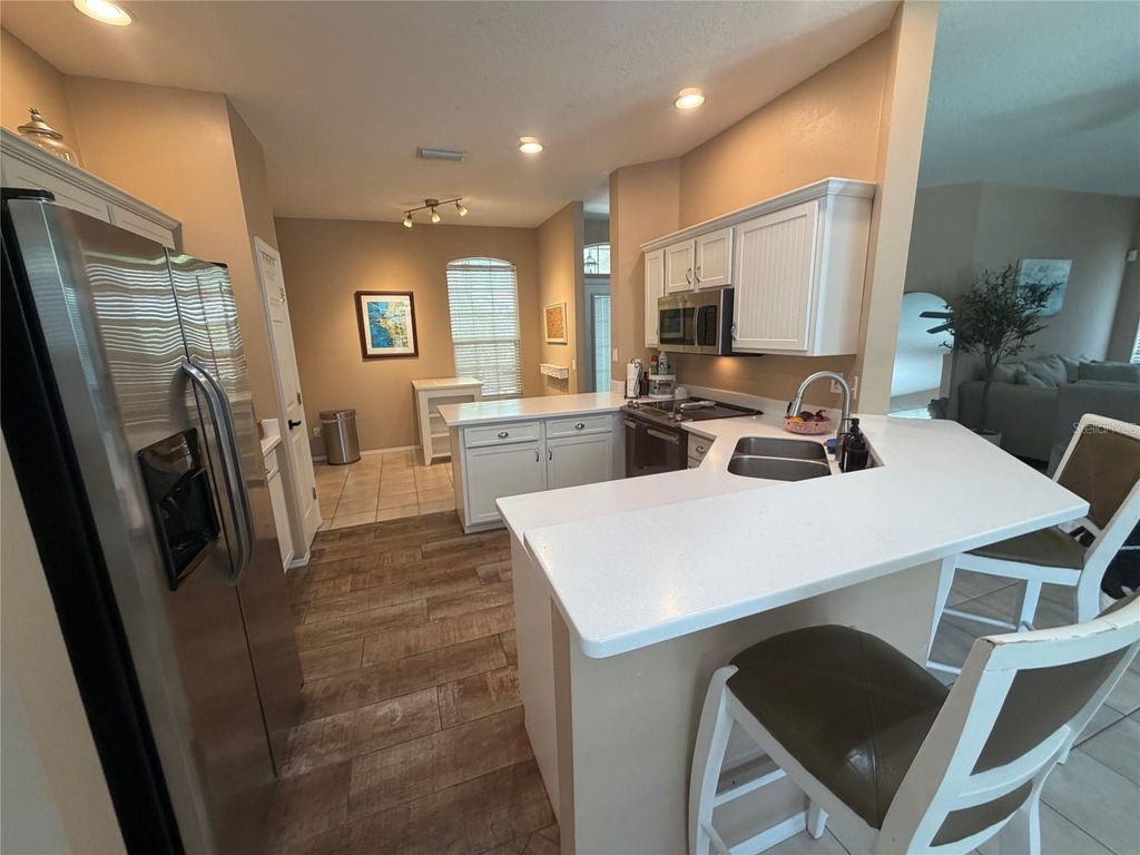 Photo of 217 36th Street NE, Bradenton, FL 34208 (MLS # B4902250)