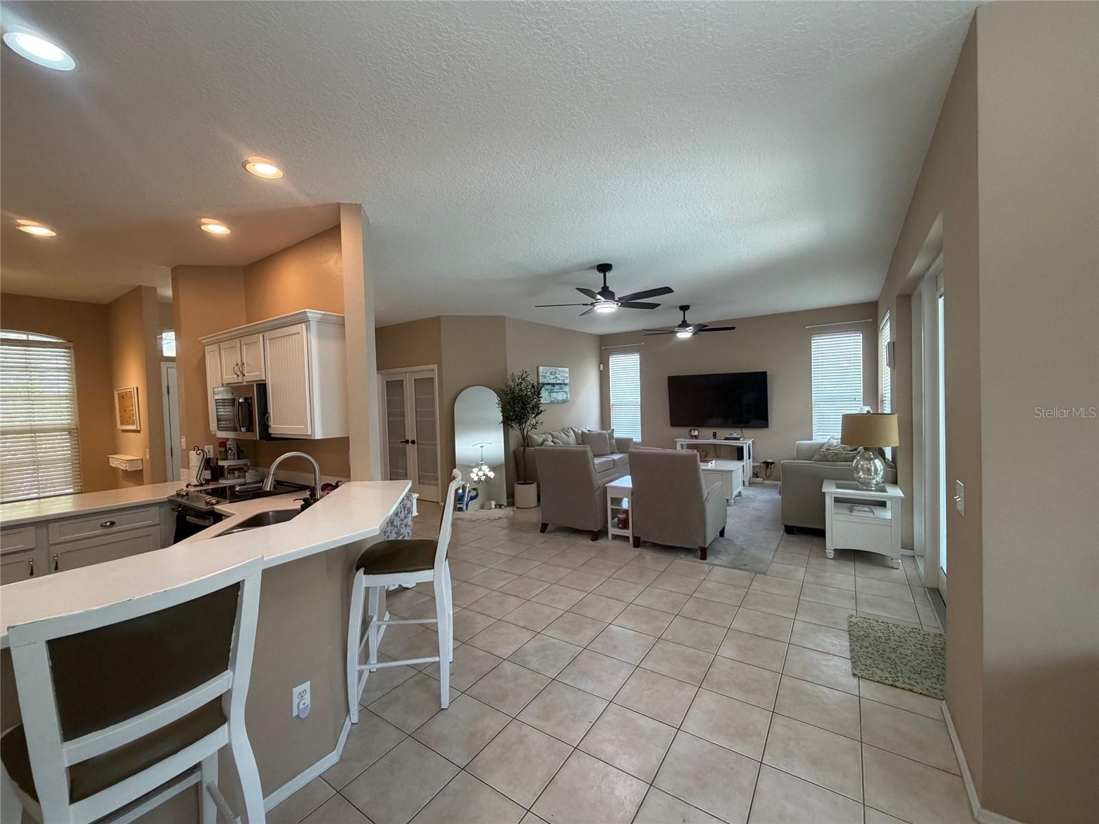 RIVER POINT OF MANATEE UNIT 2; LOT 18; BLOCK B; PB - Residential