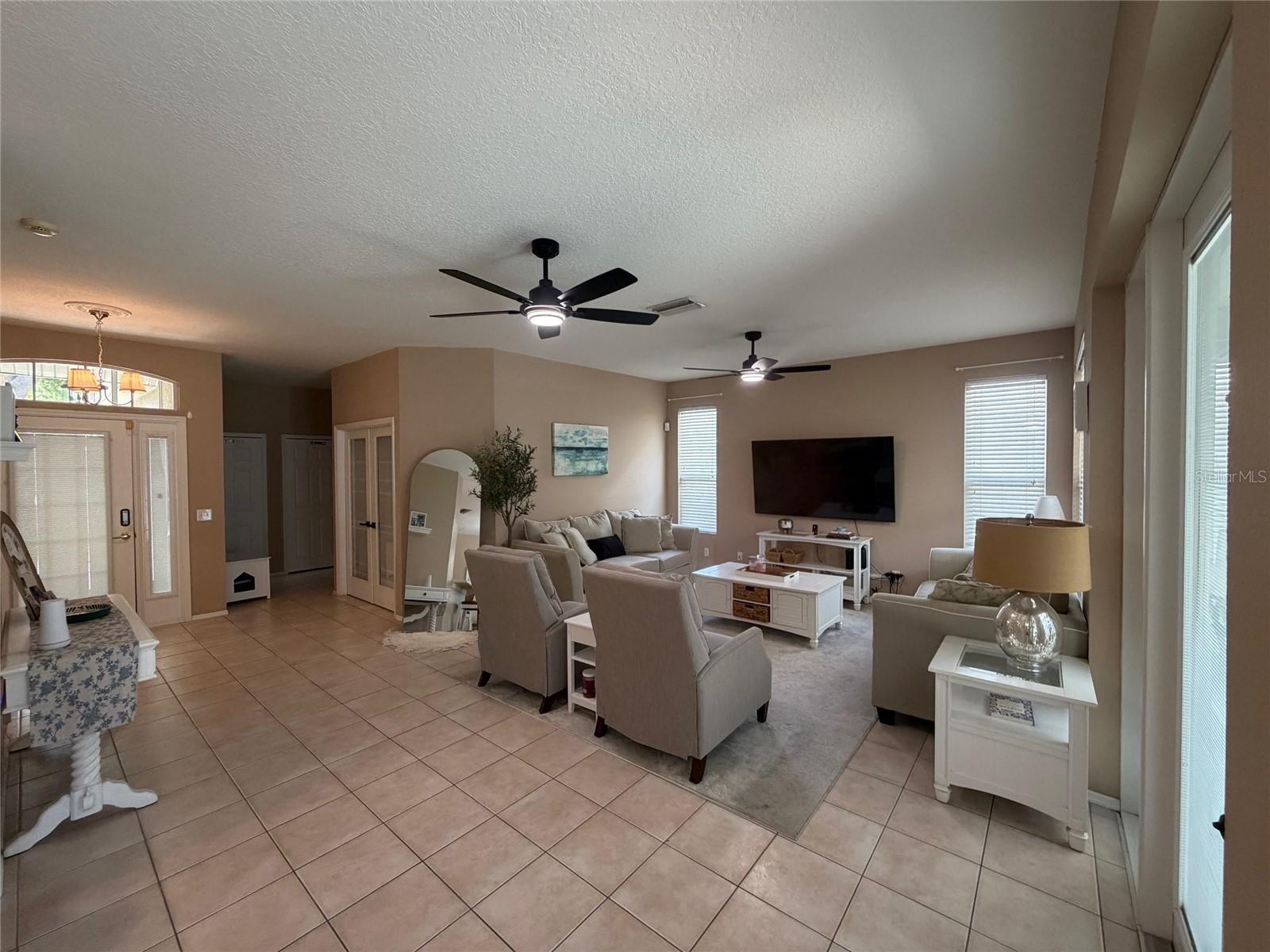 RIVER POINT OF MANATEE UNIT 2; LOT 18; BLOCK B; PB - Residential