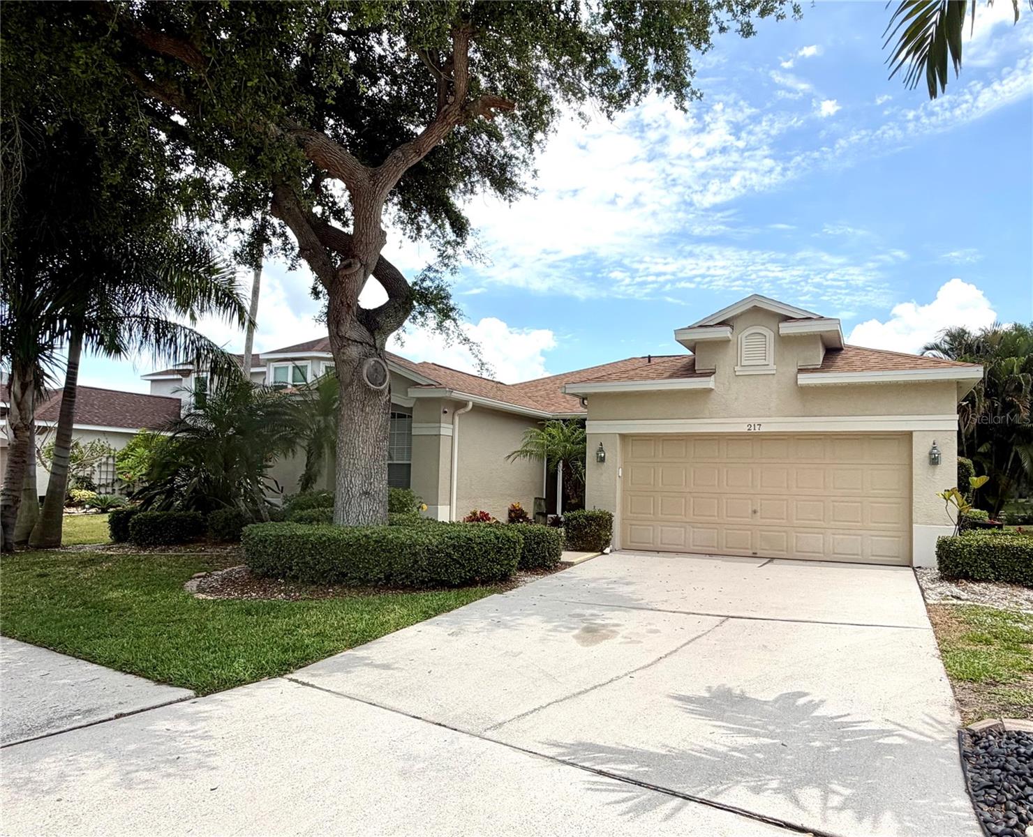 RIVER POINT OF MANATEE UNIT 2; LOT 18; BLOCK B; PB - Residential