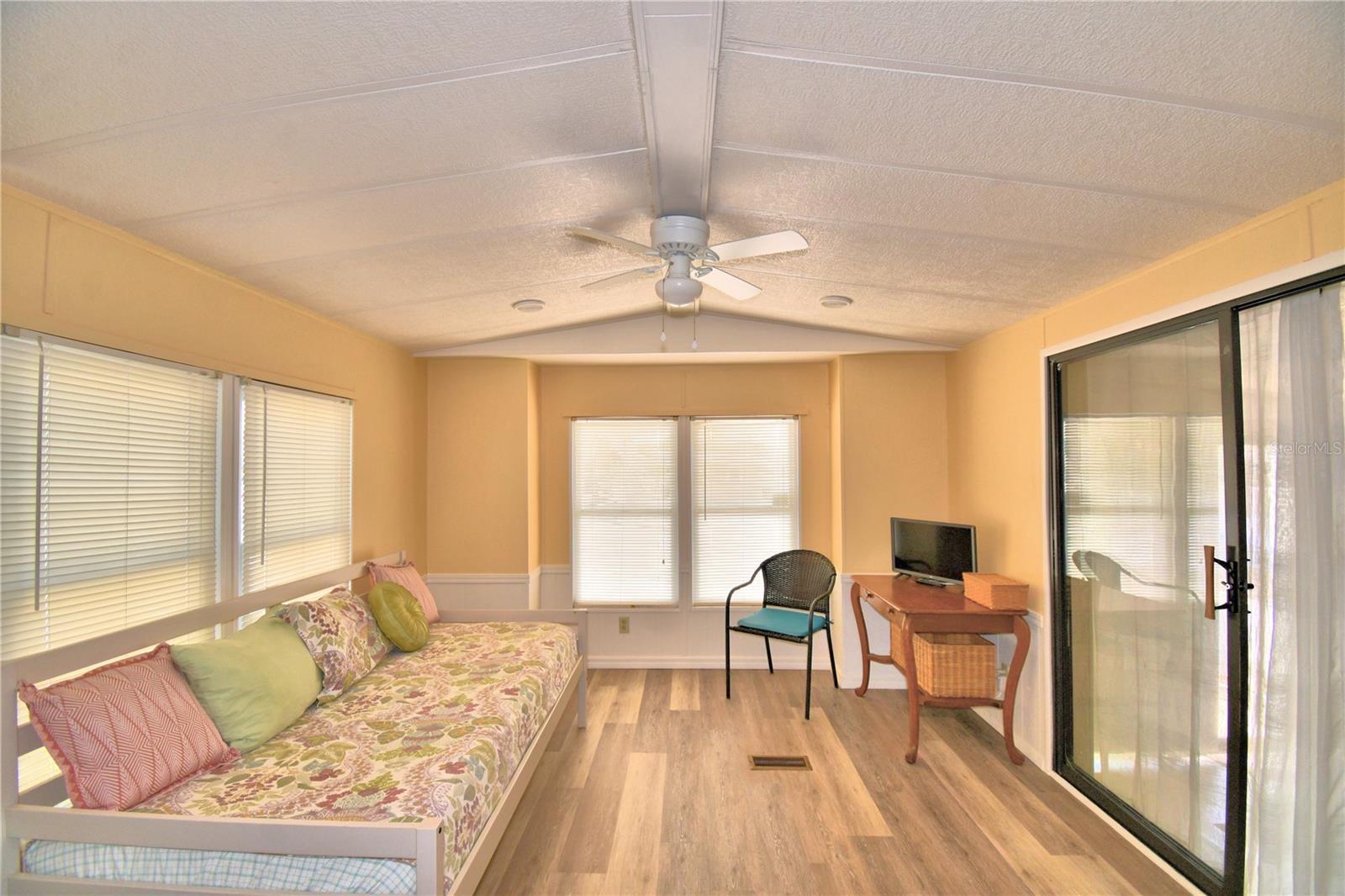 WEST VIEW RIDGE RESORTS INC - Residential
