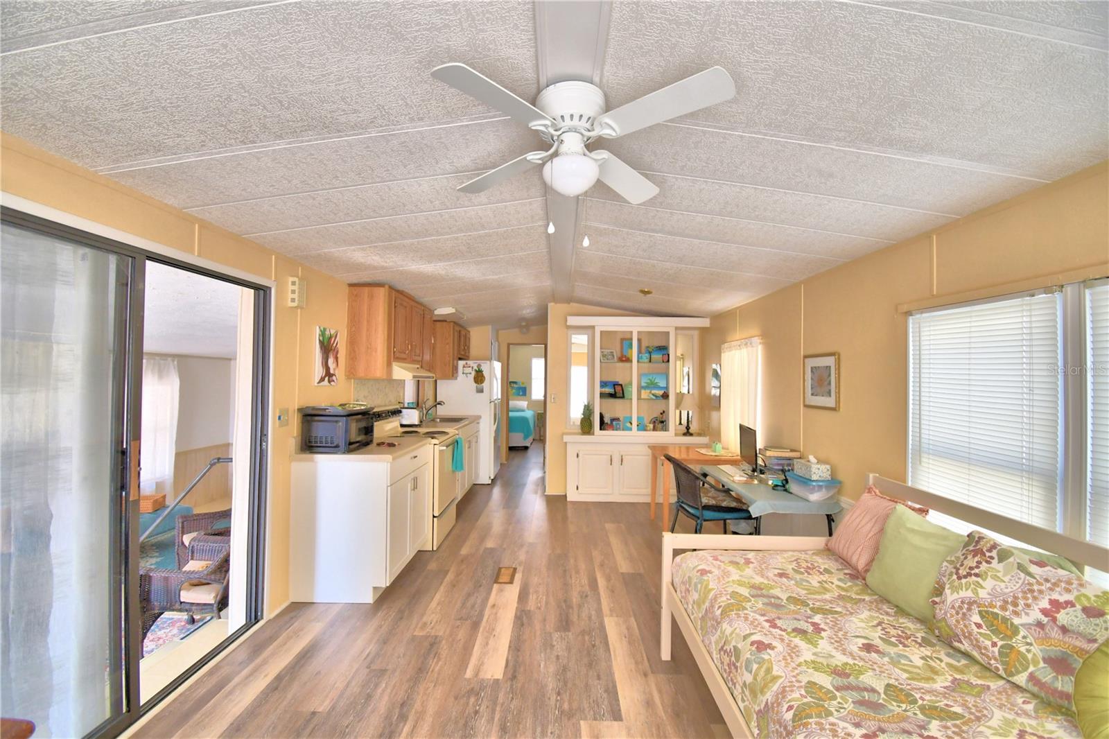 WEST VIEW RIDGE RESORTS INC - Residential