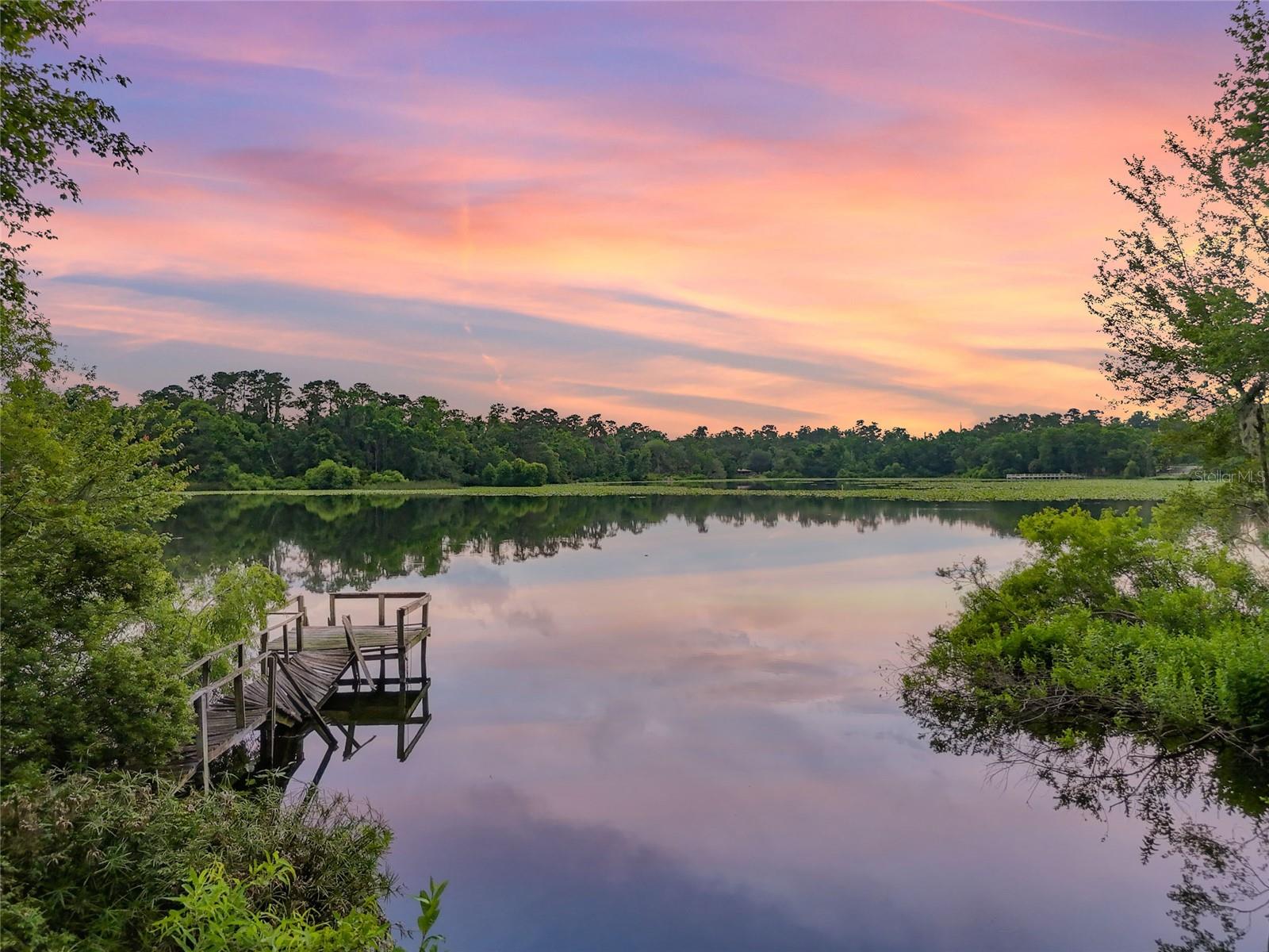 LAKE VILLAS - Residential