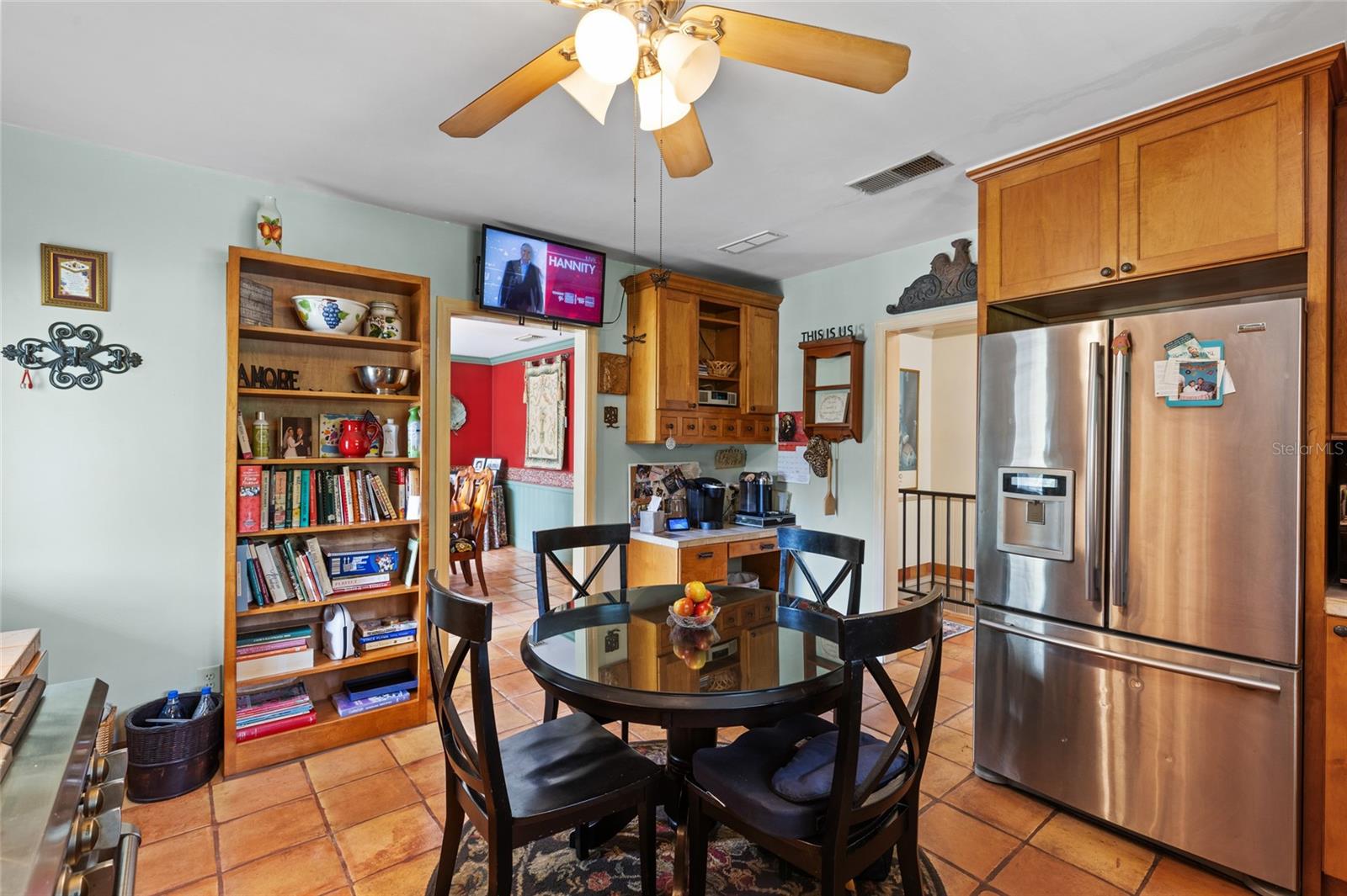 LAKE VILLAS - Residential