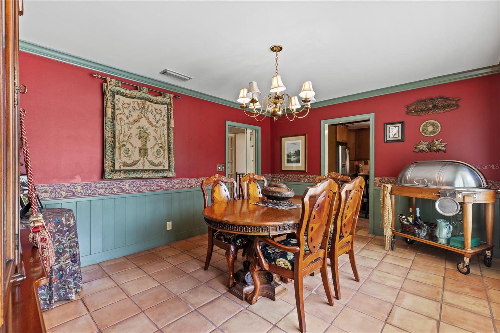 LAKE VILLAS - Residential