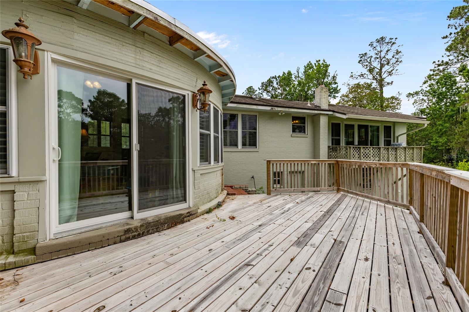 LAKE VILLAS - Residential