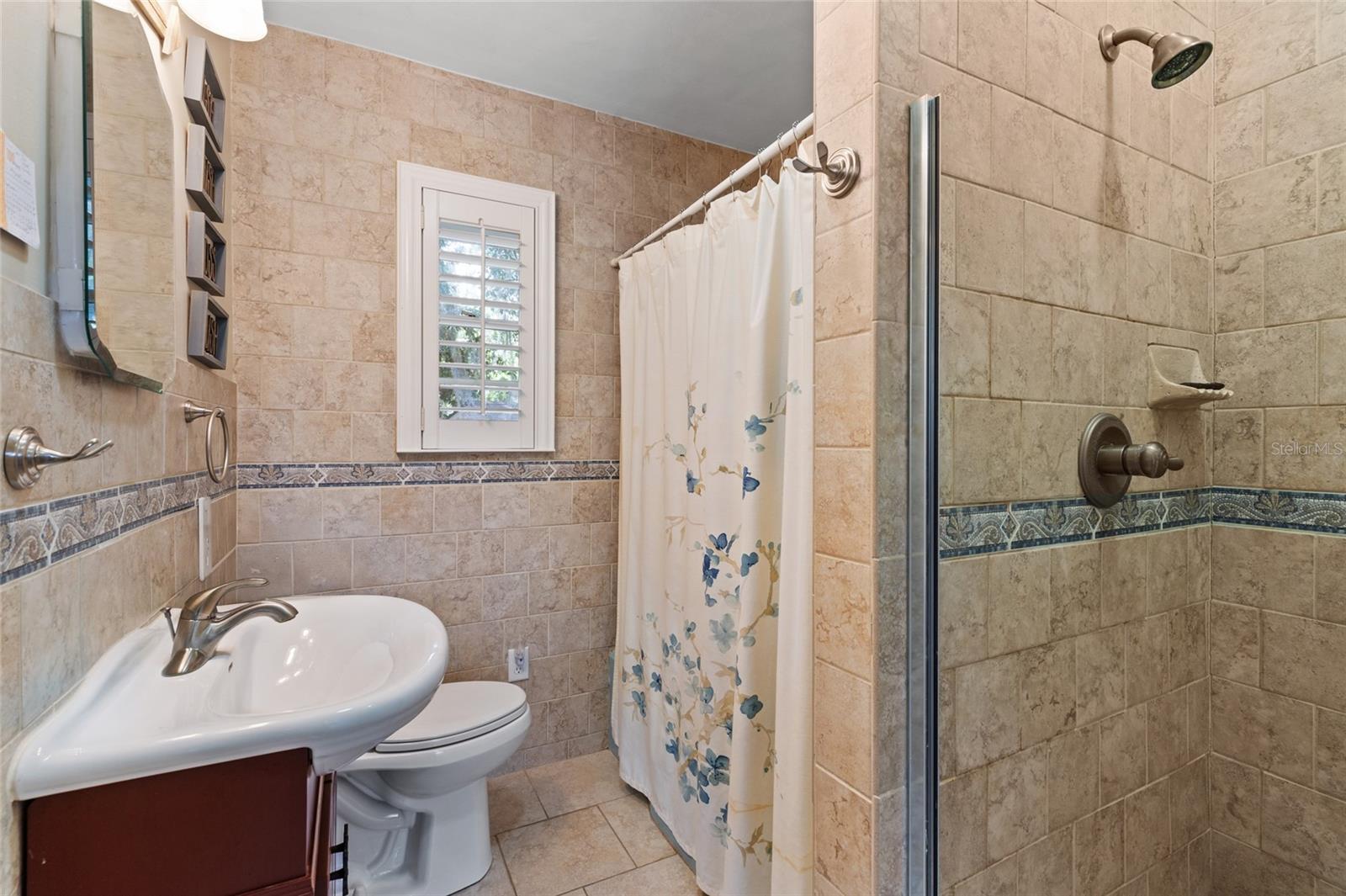 LAKE VILLAS - Residential