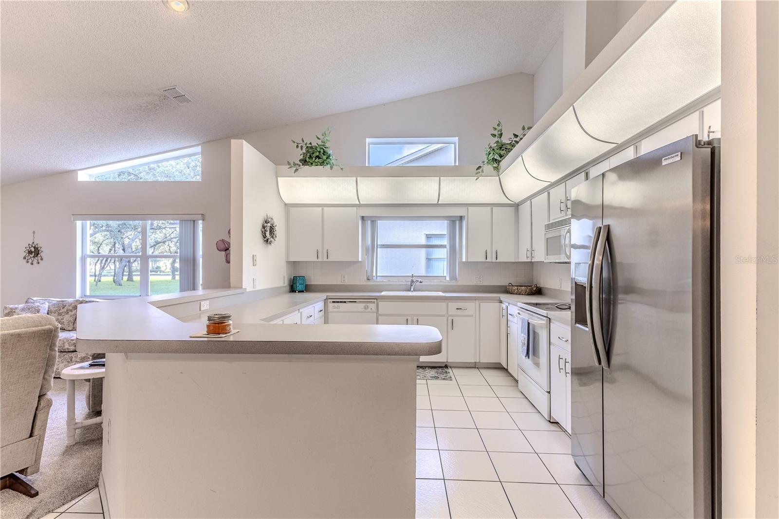 WELLINGTON AT SEVEN HILLS PH 1 - Residential