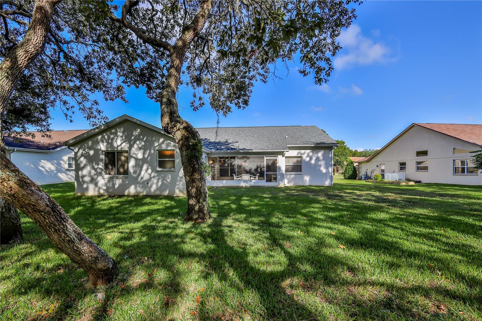WELLINGTON AT SEVEN HILLS PH 1 - Residential