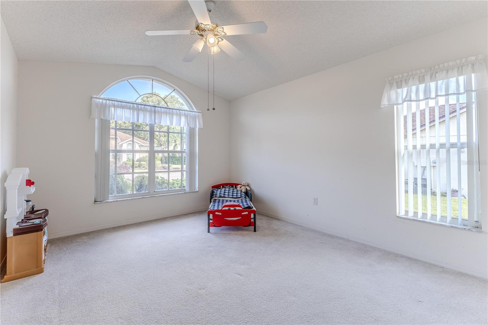 WELLINGTON AT SEVEN HILLS PH 1 - Residential
