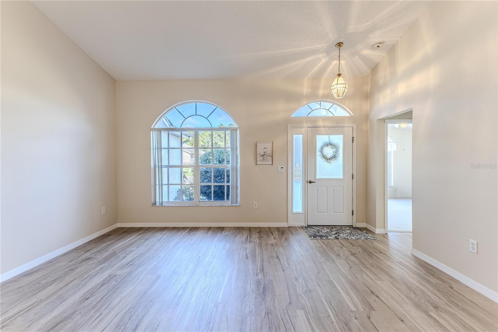 WELLINGTON AT SEVEN HILLS PH 1 - Residential