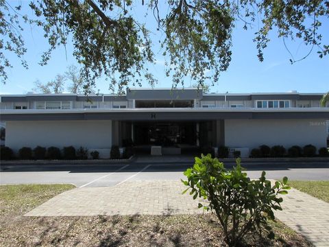 A home in PORT CHARLOTTE