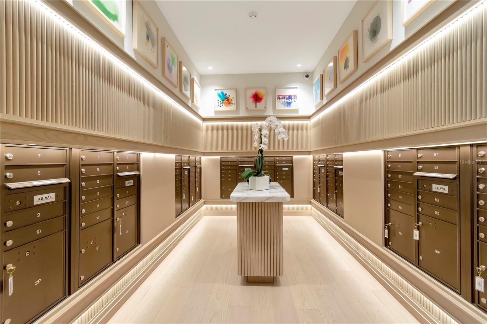 RITZ CARLTON RESIDENCES - Residential