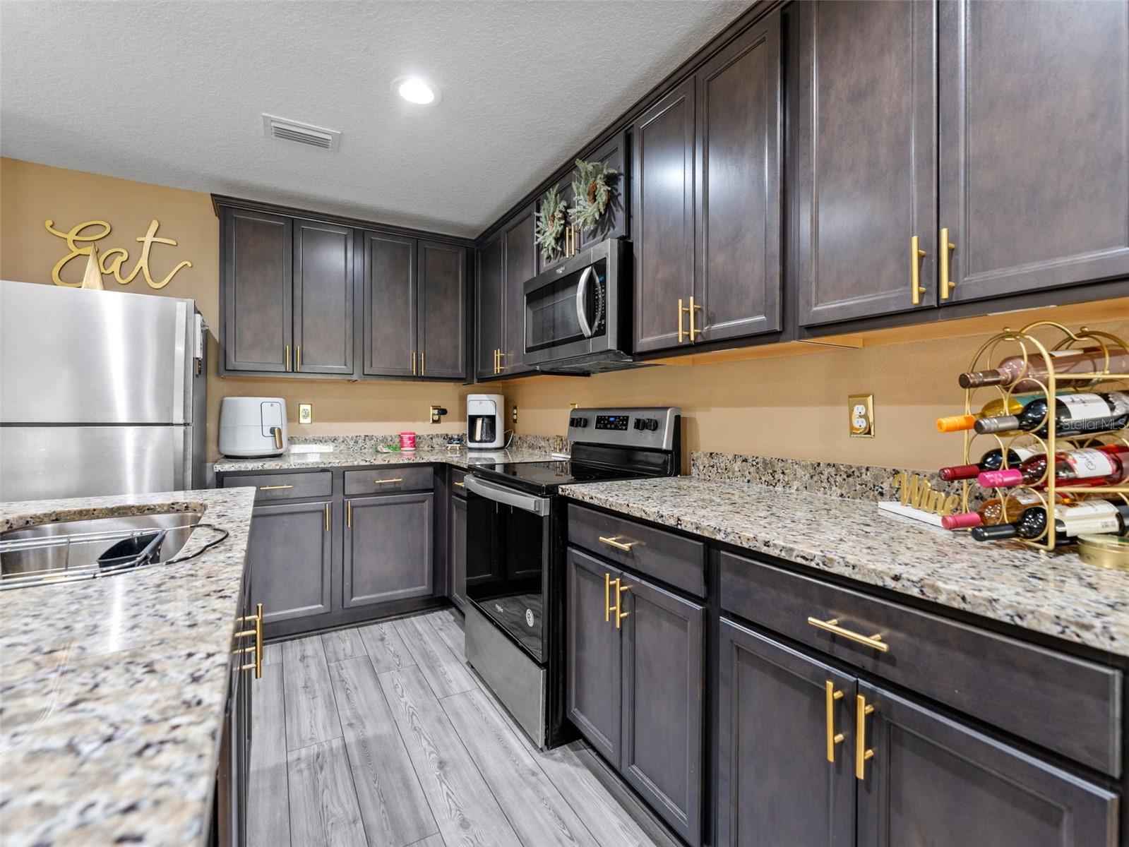 SPRING RIDGE - Residential