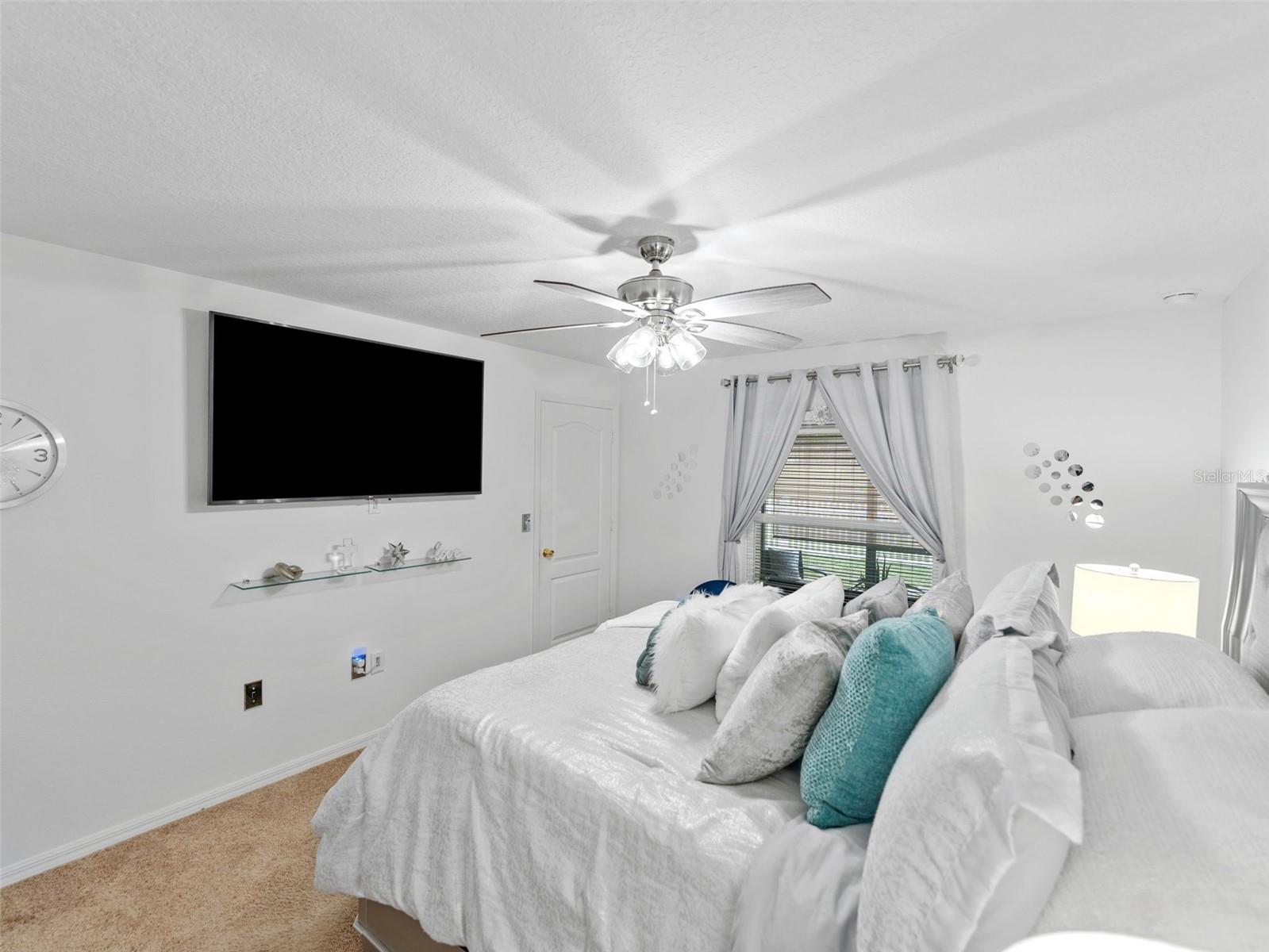 SPRING RIDGE - Residential