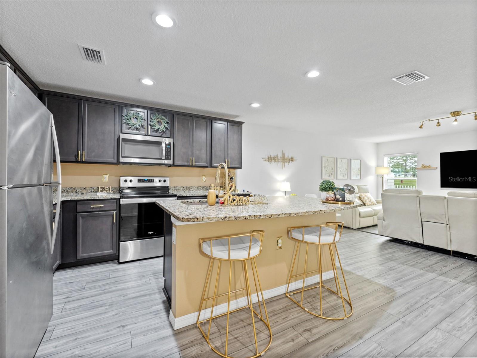 SPRING RIDGE - Residential