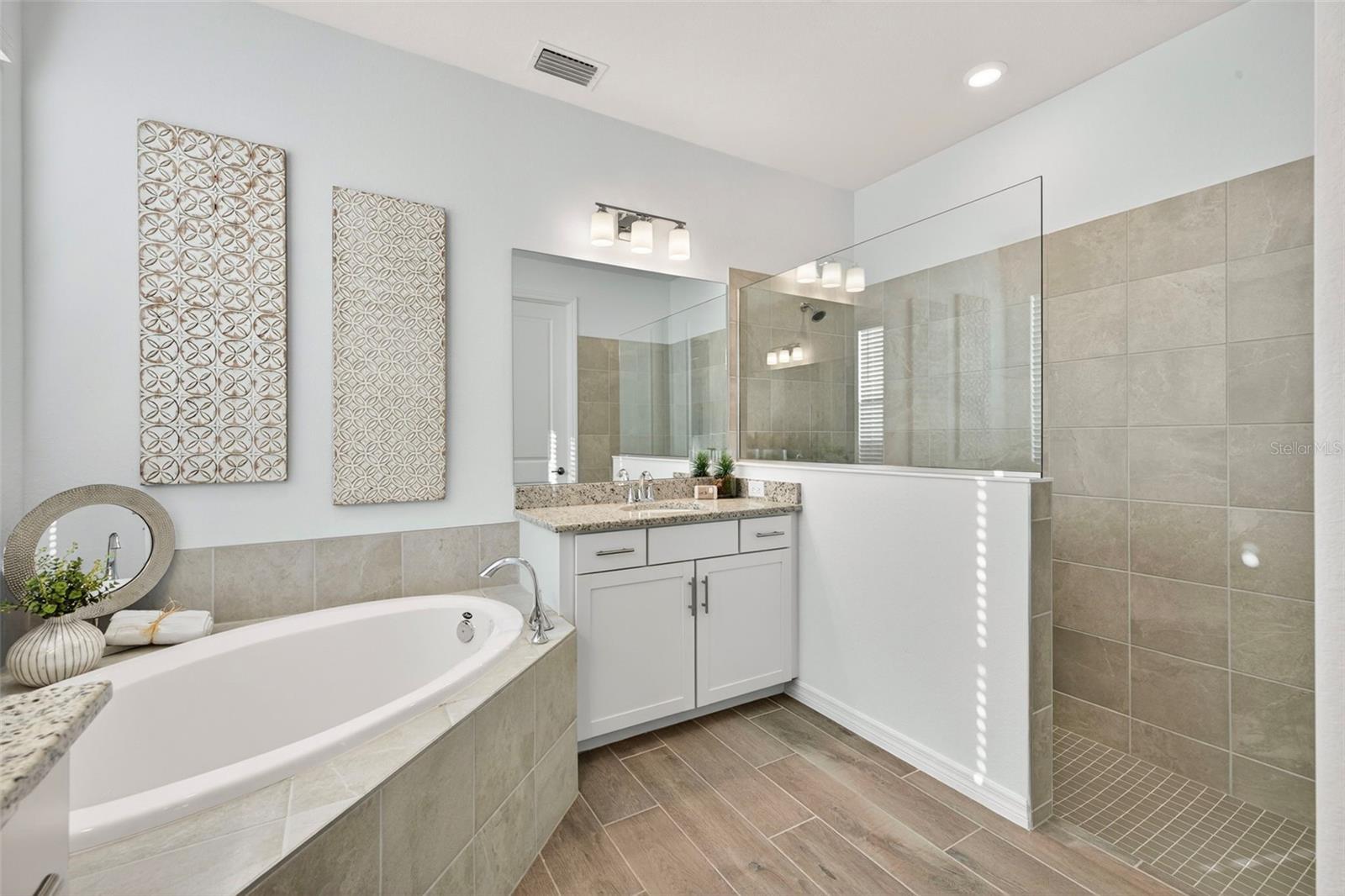 HERITAGE LNDG II-B - Residential