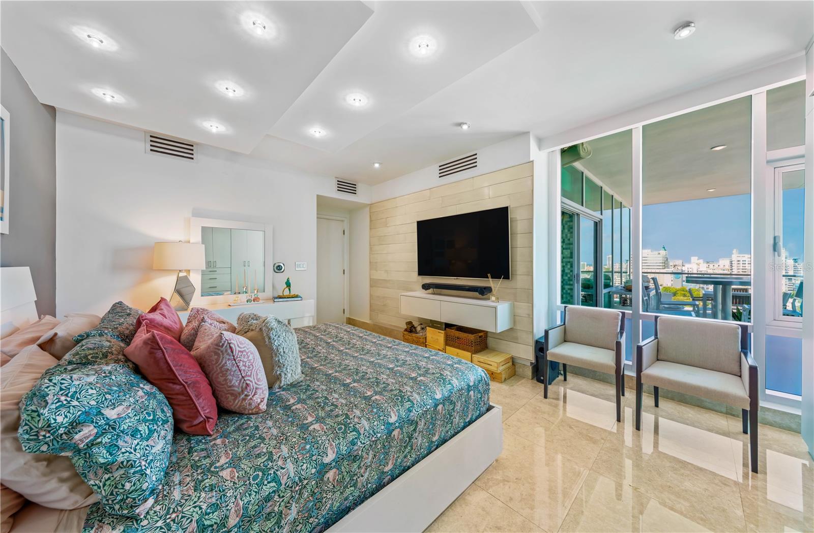 MIRAMAR - Residential