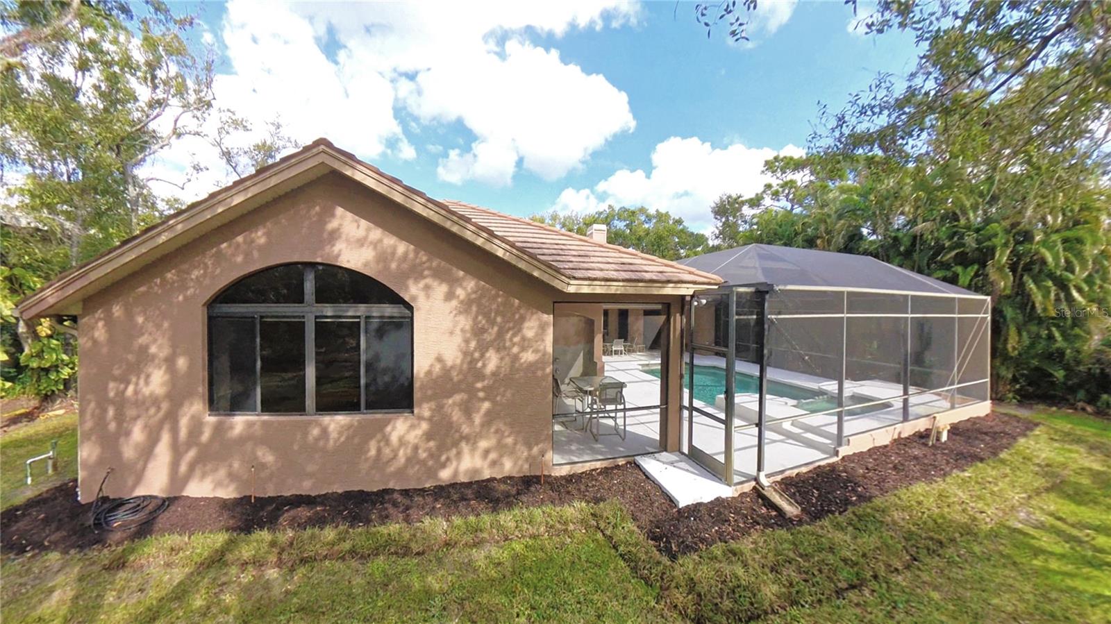 ASHLEY LAKES - Residential