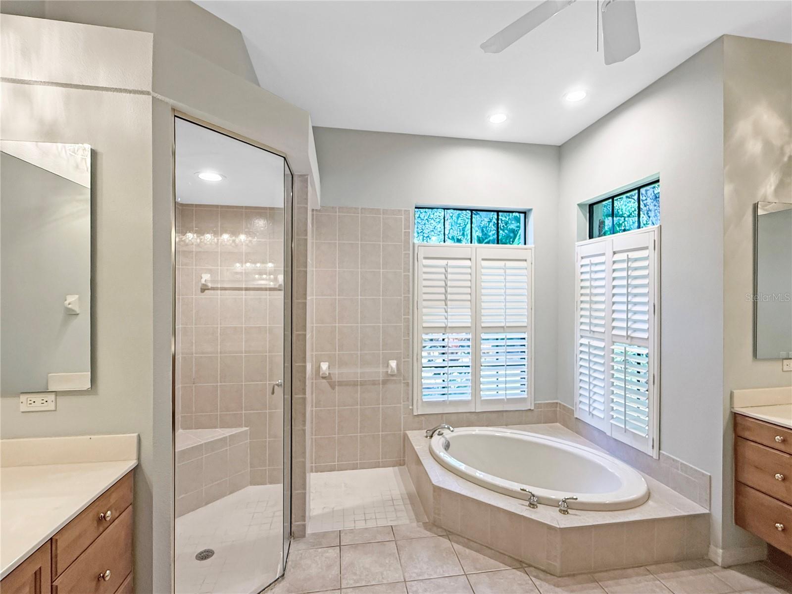 ASHLEY LAKES - Residential