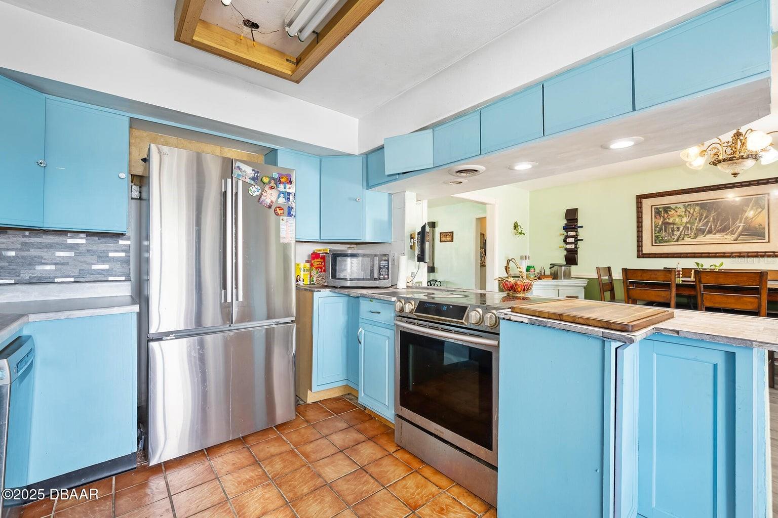 EMERALD ISLE UN 01 - Residential