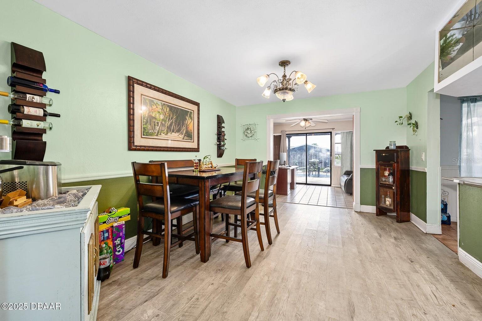 EMERALD ISLE UN 01 - Residential