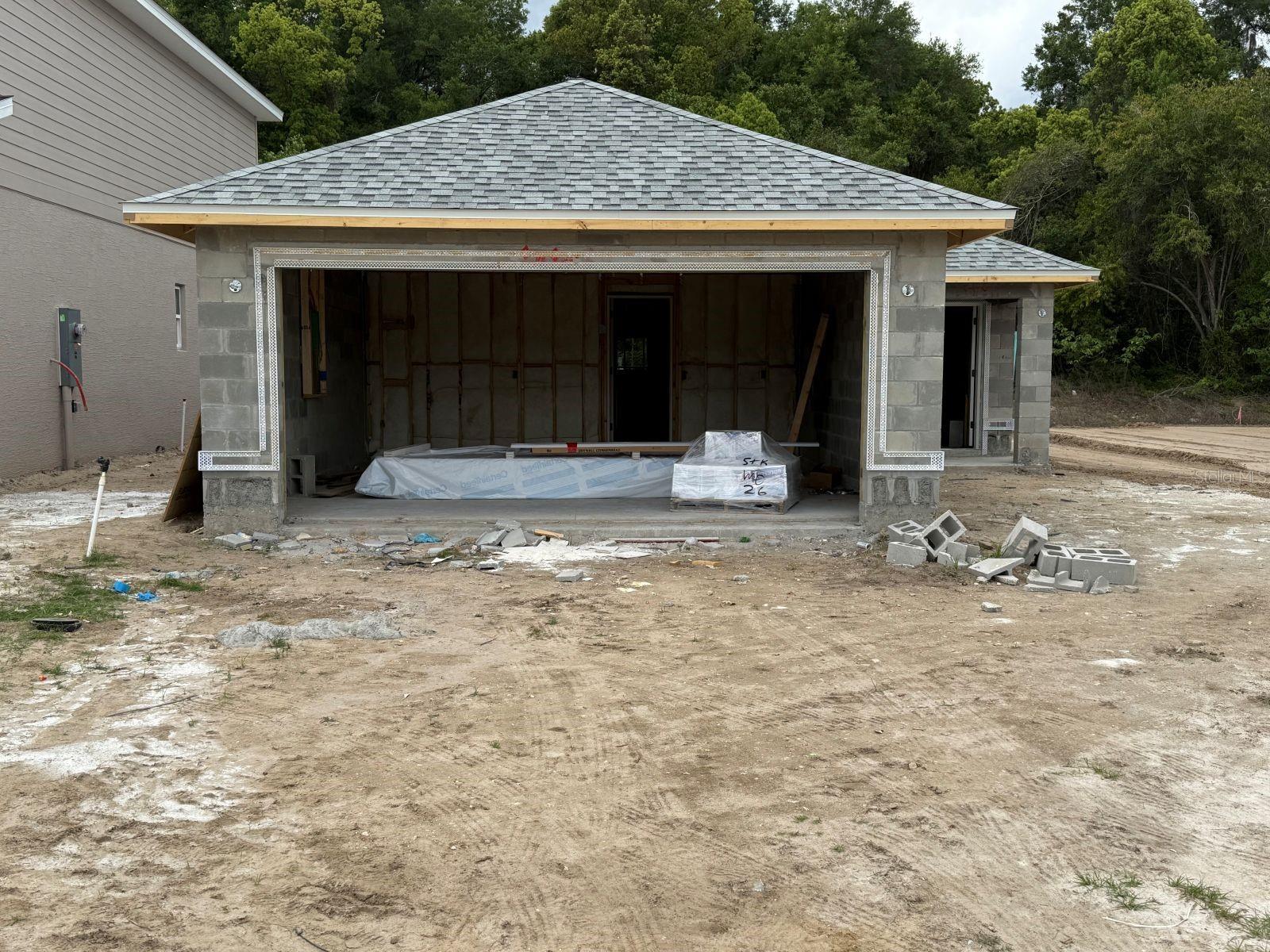 WEST OAK - Residential