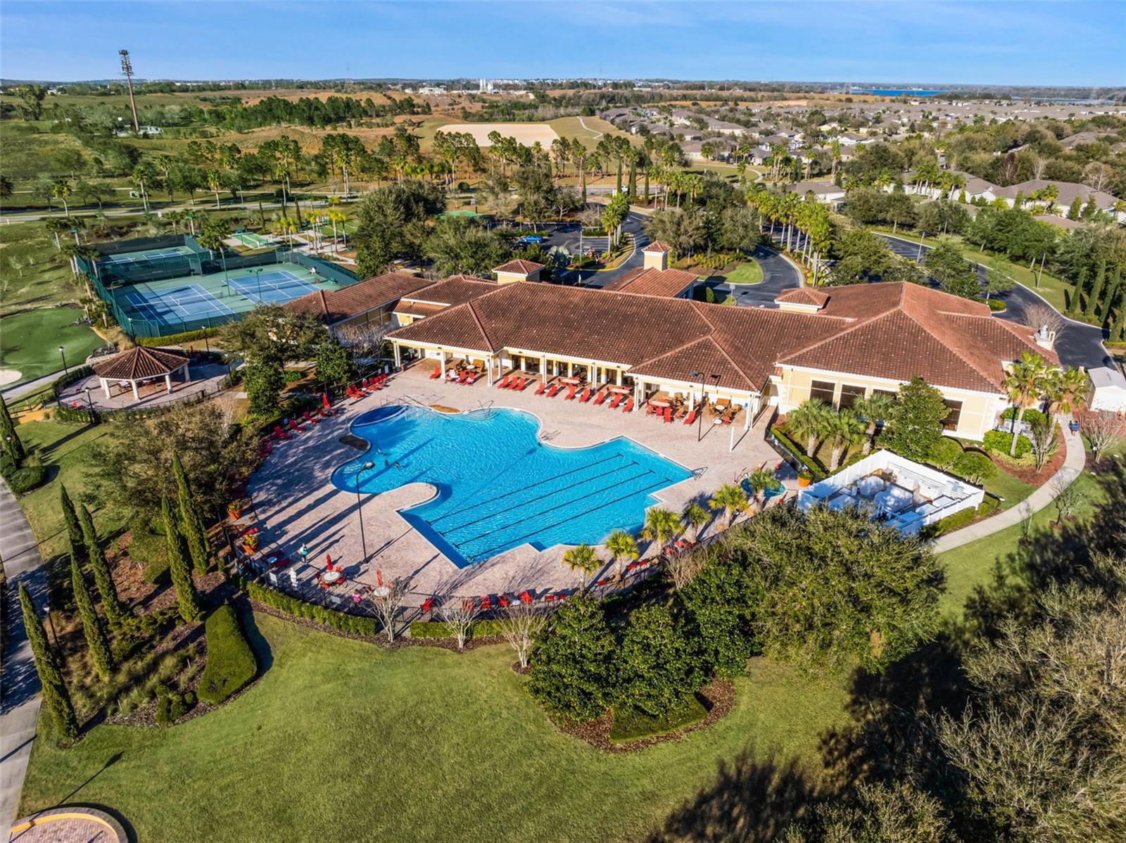 HERITAGE HILLS - Residential