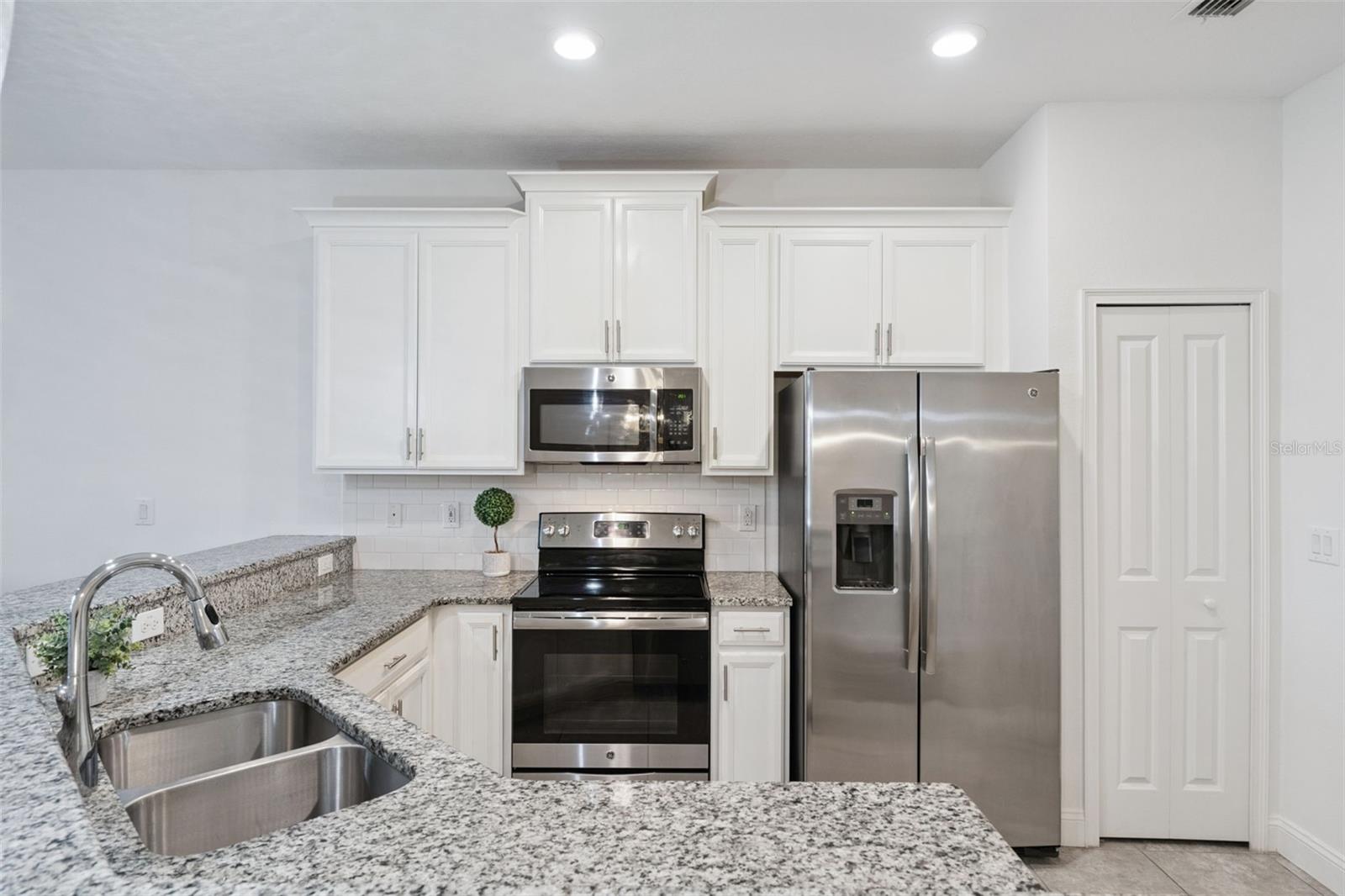 HERITAGE HILLS - Residential