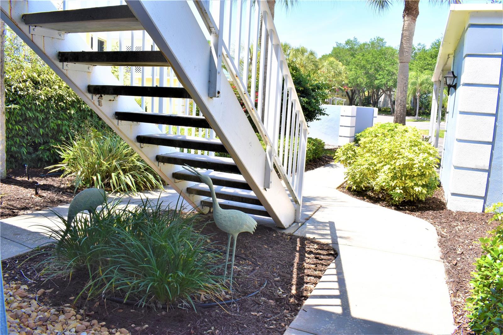 FARMINGTON VISTAS - Residential Lease